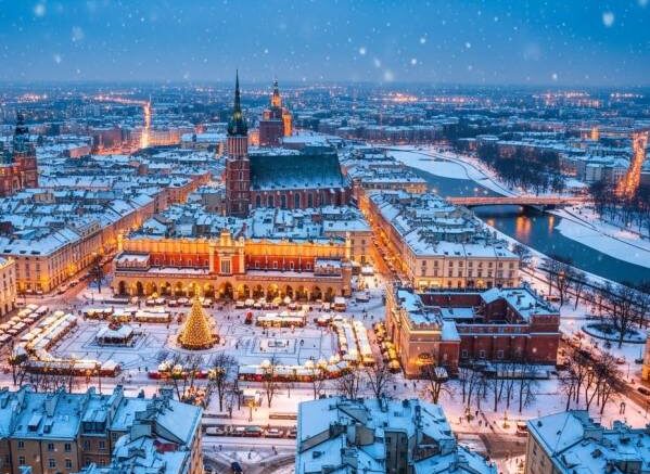 Miasto w śniegu w zimie